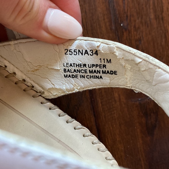 Naturalizer White Sandals 11 - Picture 9 of 11